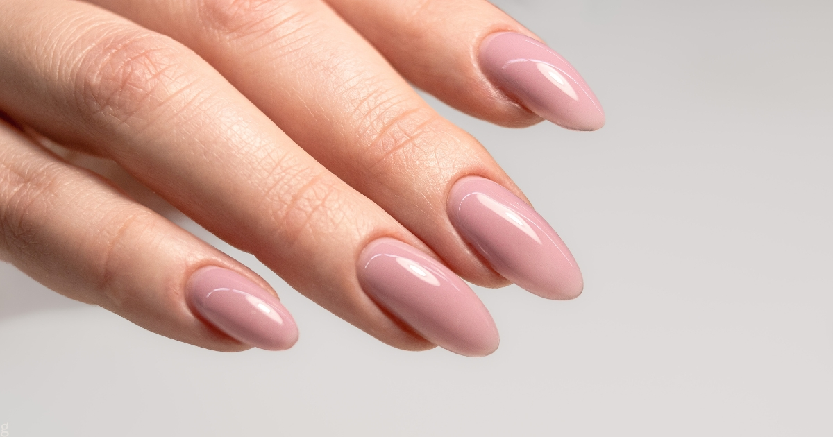 How to Get the Perfect Light Brown Nails Color Backstageviral.com